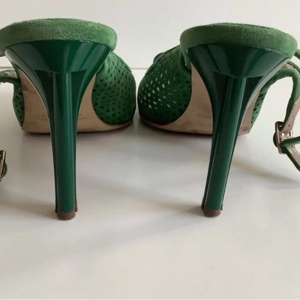 Bruno Magli Green Peep-Toe Heels - Picture 3 of 11